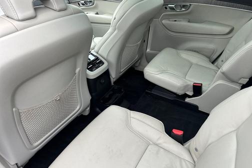 2023 Volvo XC90 Recharge Plug-In Hybrid T8 Ultimate 6-Seater