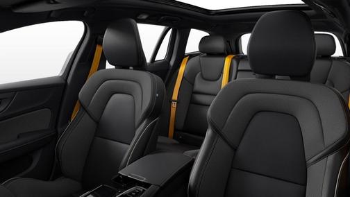 2024 Volvo V60 Recharge Plug-In Hybrid Polestar