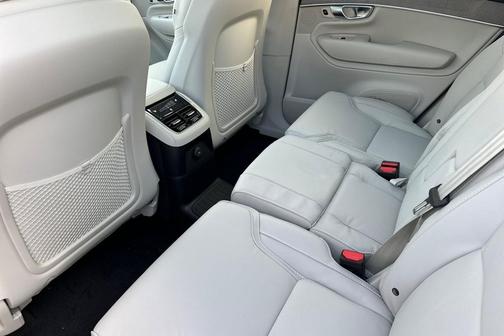 2026 Volvo XC90 Plug-In Hybrid T8 Ultra 7-Seater