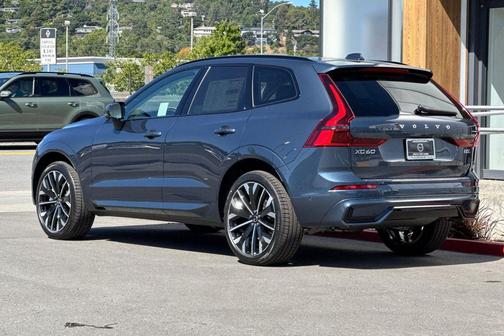 Denim Blue Metallic 2026 Volvo XC60 B5 Ultra