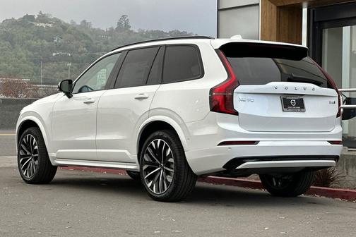 2026 Volvo XC90 Ultra Dark Theme, B6 AWD Gas (mild hybrid), Gasoline, 7 Seats