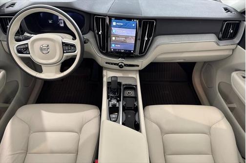 2025 Volvo XC60 Plug-In Hybrid T8 Plus