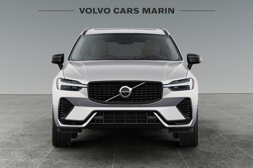 2025 Volvo XC60 Plug-In Hybrid T8 Plus