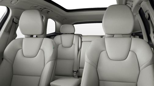 2025 Volvo XC60 Plug-In Hybrid T8 Plus