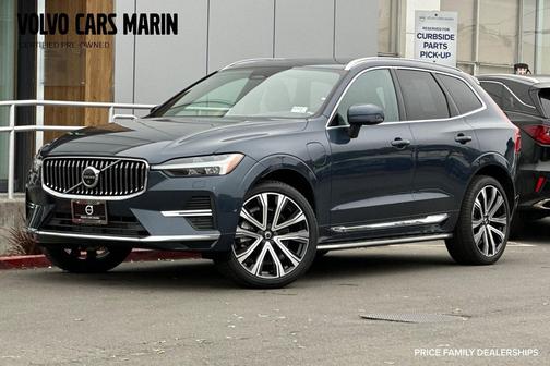 2023 Volvo XC60 Recharge Plug-In Hybrid T8 Ultimate Bright Theme