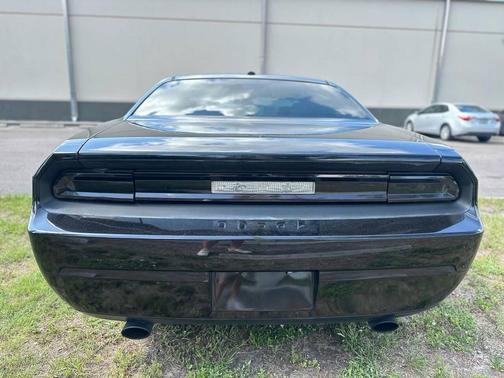2010 Dodge Challenger SE