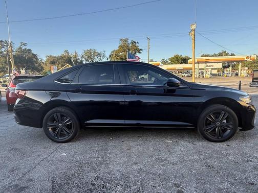 2022 Volkswagen Jetta 1.5T SE