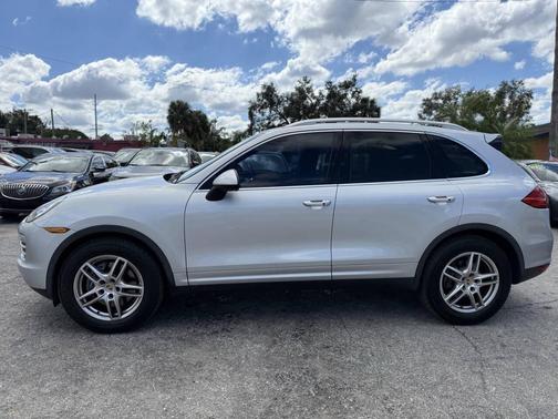 2013 Porsche Cayenne Cayenne