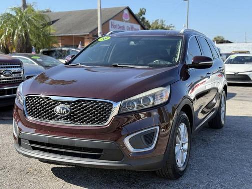 2018 Kia Sorento LX