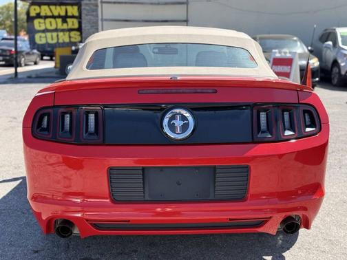 2014 Ford Mustang V6