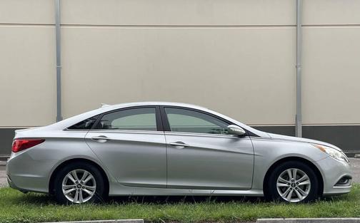 2014 Hyundai SONATA GLS