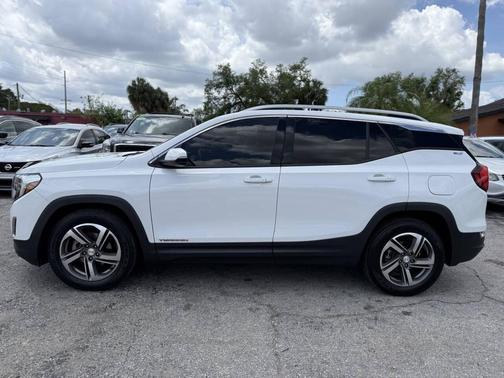 Summit White 2019 GMC Terrain SLT