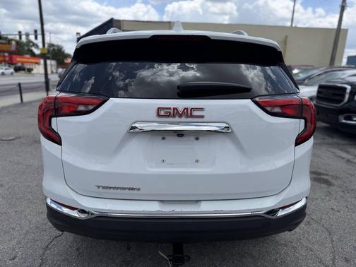 Summit White 2019 GMC Terrain SLT