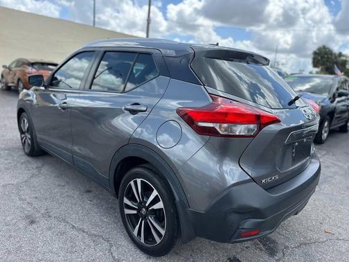 2019 Nissan Kicks SV