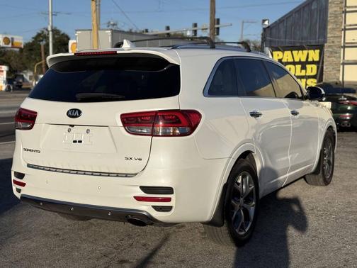 2018 Kia Sorento SX