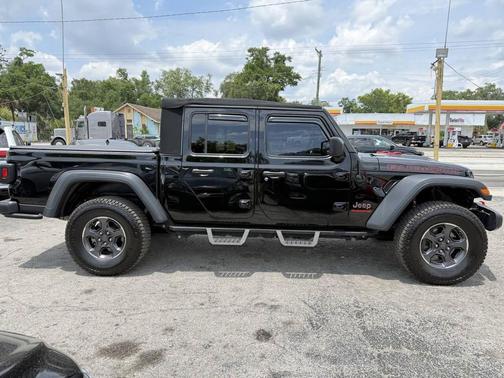 Black Clearcoat 2020 Jeep Gladiator Rubicon