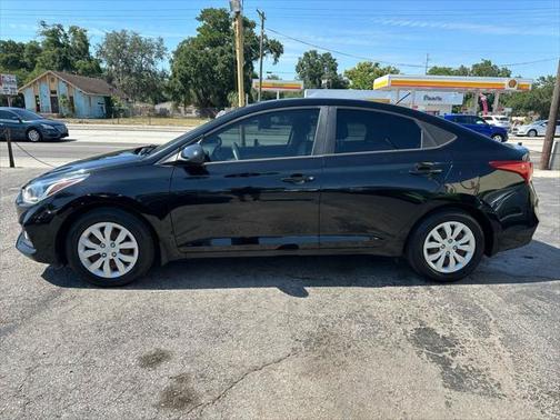 2019 Hyundai Accent SE