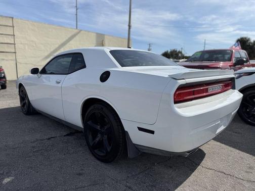 2014 Dodge Challenger SXT