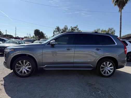 2018 Volvo XC90 T5 Momentum