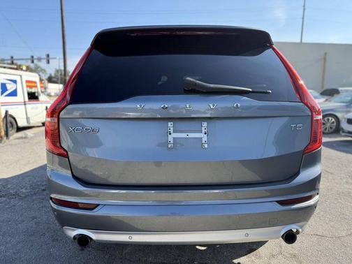2018 Volvo XC90 T5 Momentum