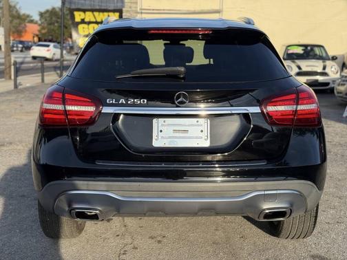 2020 Mercedes-Benz GLA 250 Base