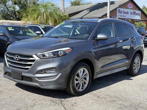 Coliseum Gray 2017 Hyundai TUCSON SE