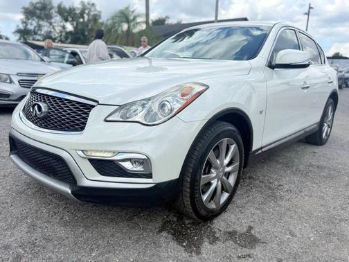 Majestic White 2017 INFINITI QX50 Base
