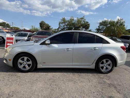 Silver Ice Metallic 2016 Chevrolet Cruze Limited 1LT