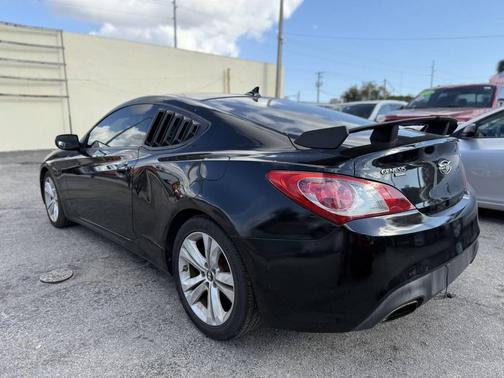 2011 Hyundai Genesis Coupe 2.0T