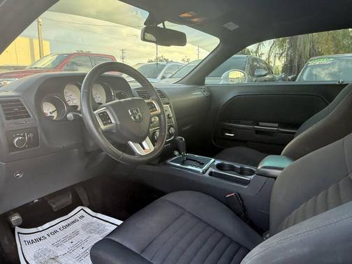 2013 Dodge Challenger SXT