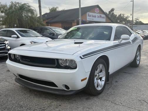2013 Dodge Challenger SXT