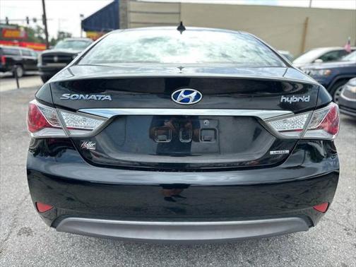 2014 Hyundai SONATA Hybrid Limited