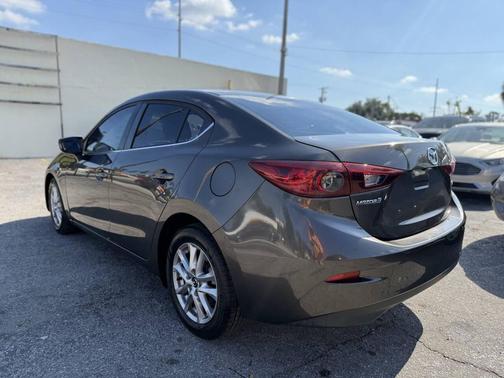 2016 Mazda Mazda3 i Sport