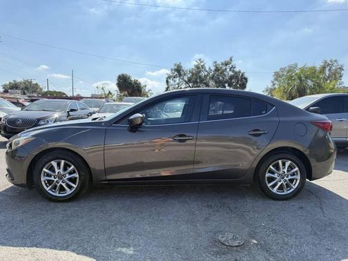 2016 Mazda Mazda3 i Sport