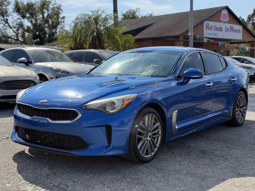 2018 Kia Stinger Base 4dr Sedan