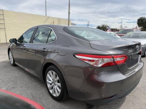 2018 Toyota Camry LE