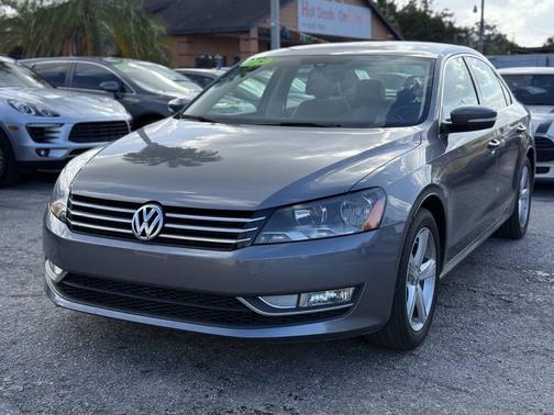 2015 Volkswagen Passat 1.8T Limited Edition