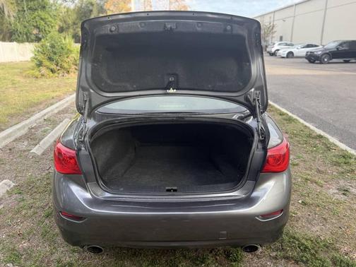 2015 INFINITI Q50 Premium