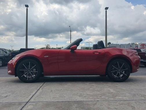 2025 Mazda MX-5 Miata Grand Touring