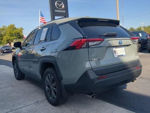 2022 Toyota RAV4 Hybrid XLE Premium
