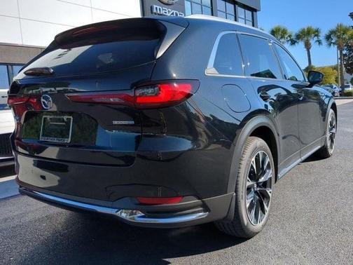 2024 Mazda CX-90 Premium Plus