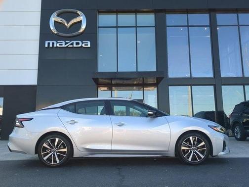 2023 Nissan Maxima SV