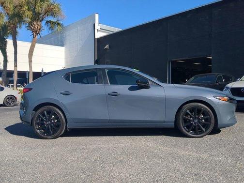2023 Mazda Mazda3 2.5 S Carbon Edition