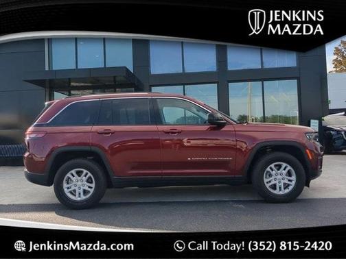 2022 Jeep Grand Cherokee Laredo
