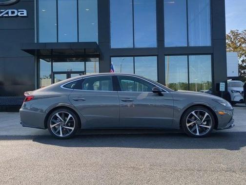 2022 Hyundai SONATA SEL Plus