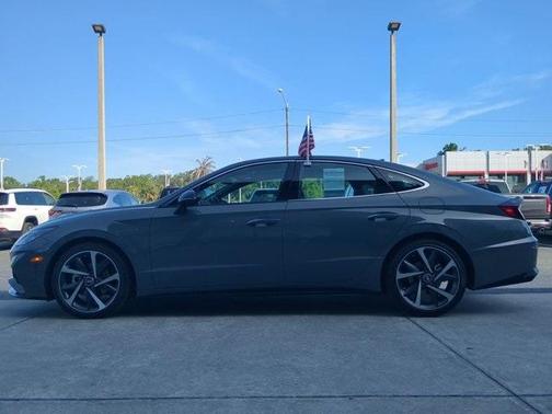2022 Hyundai SONATA SEL Plus