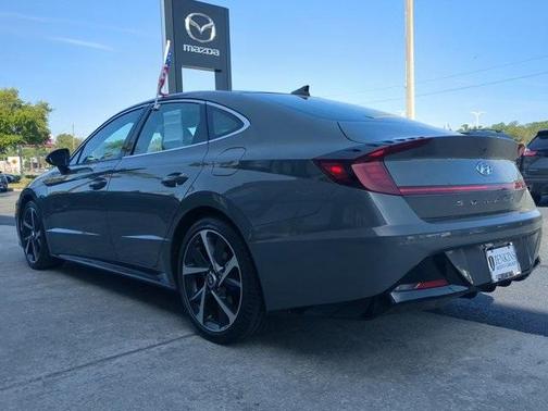 2022 Hyundai SONATA SEL Plus