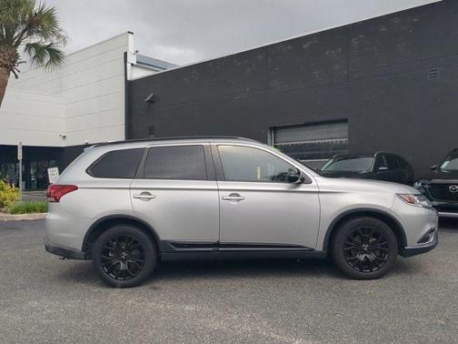 2019 Mitsubishi Outlander LE