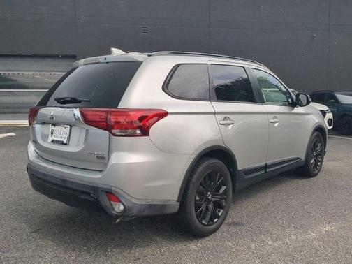 2019 Mitsubishi Outlander LE