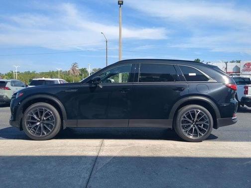 2025 Mazda CX-70 PHEV Premium Plus Package